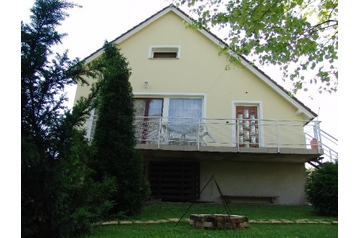 Madjarska Privát Kosd, Eksterijer